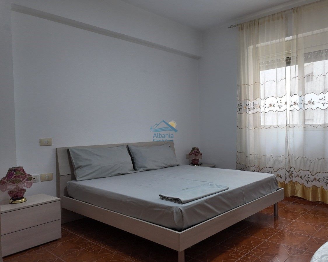 Albania Nieruchomości Do Wynajęcia We Wlorze, Miasto